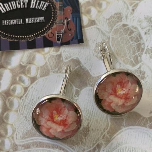 Pink peony earrings - Picture 3 of 6